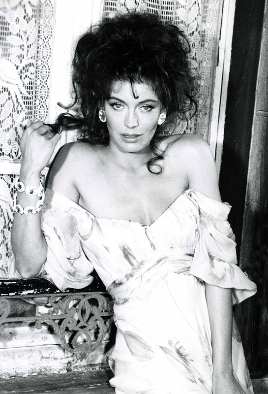 Lesley_Anne_Down_b62