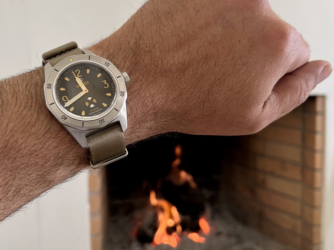 82C5EC49-87E0-4510-A7F0-6FD40FA10D65