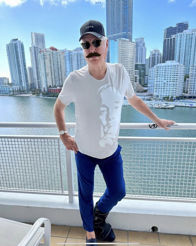 7F1E4170-DF6E-4A33-9CF2-A4F6BC166D2A