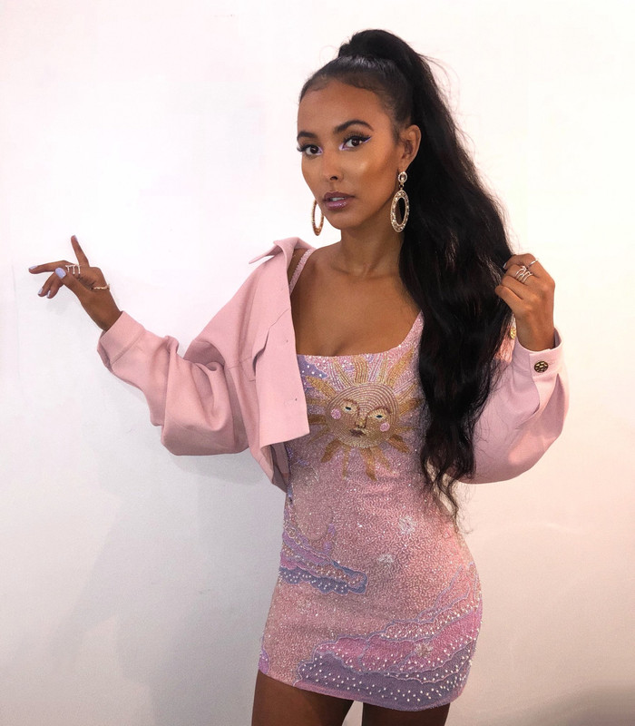 [Image: Dq-Buxbm-XQAAr-Og-H.jpg]