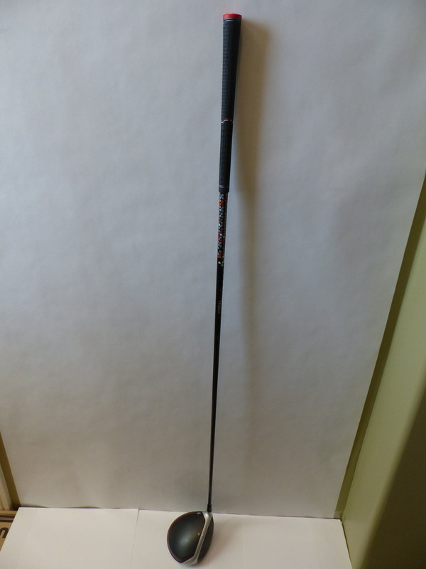 TAYLORMADE M5 DRIVER 10.56 DEGREE FUJIKURA AMOST 5R-FLEX SHAFT