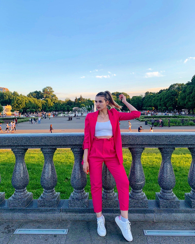 3792374C-5FF4-4914-9602-4F93A00EA18B