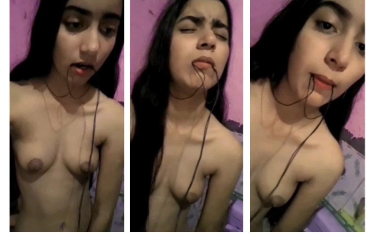 Sexy Cute Girl Full Nude Showing Boobs & Pussy Masturbation