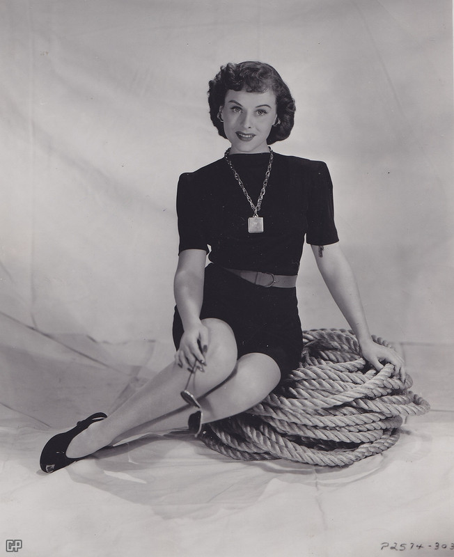paulette_goddard_mb48