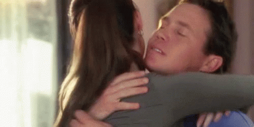 hug-me.gif