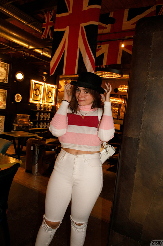 full_045_0824410941590545