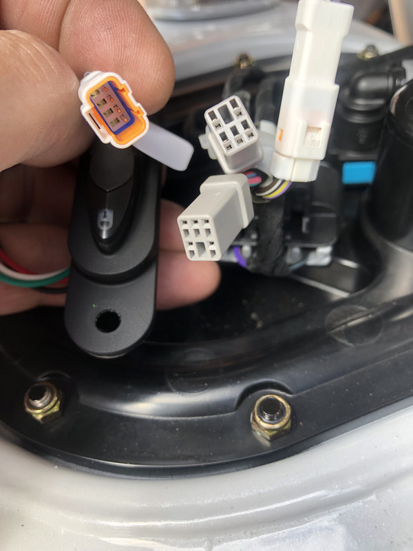 21D6C0F7-77D5-4077-9E3E-A305B55E9643