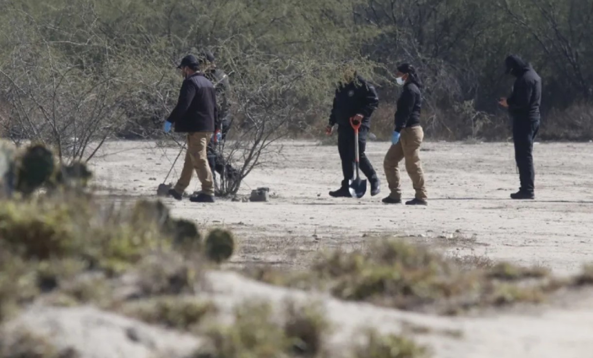 Colectivo halló una fosa clandestina con 18 cuerpos en Guanajuato
