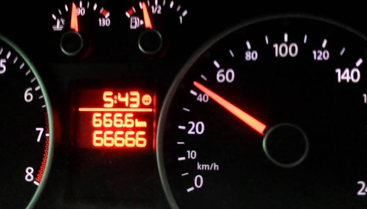 Venditore Auto Usata responsabile se il contachilometri è manomesso Venditore Auto Usata responsabile se il contachilometri è manomesso