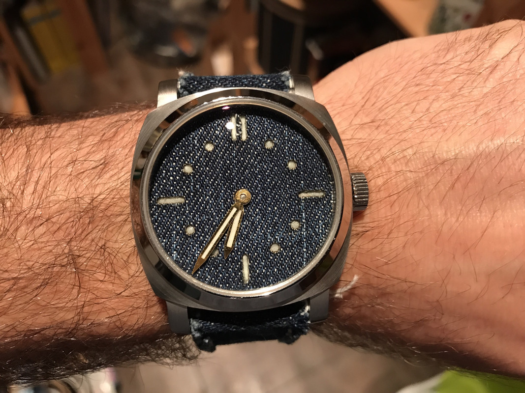 5C7094C8-5046-4806-B687-76E907FF590D