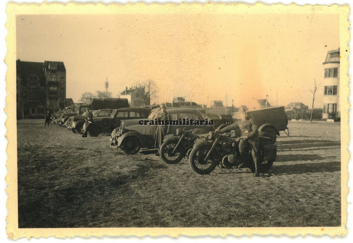 Orig. Foto Beute Lkw BMW Krad am Tir National in BRÜSSEL Bruxelles Belgien 1940