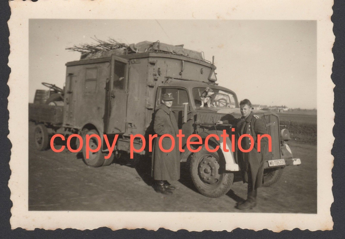 Orig. Fotos OPEL BLITZ mit Funk-Kofferaufbau Luftwaffe Anhänger