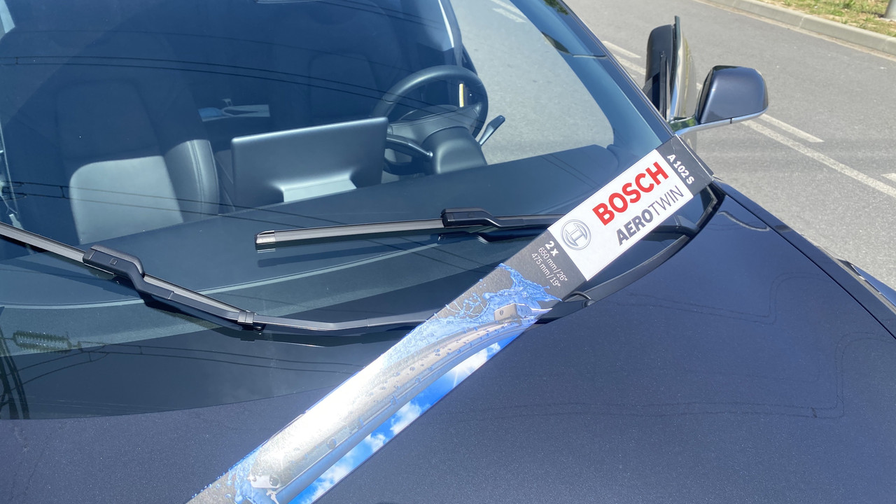 Changer les Essuie-Glaces de Model 3 - BlogTesla - Blog et Forum Tesla