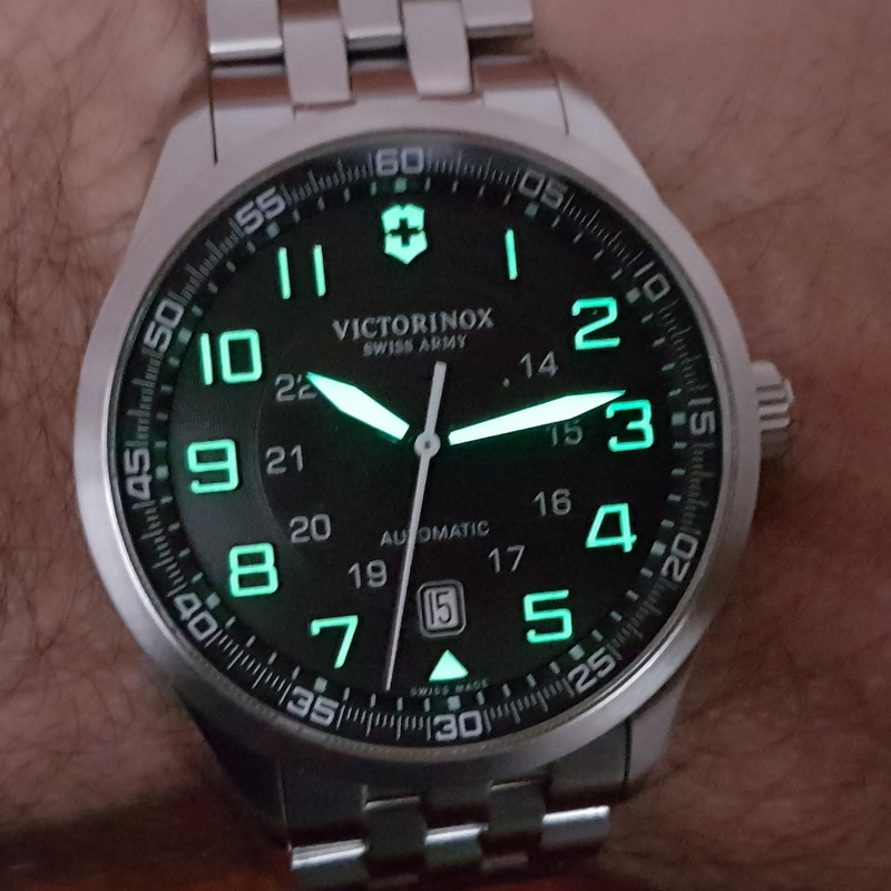 Victorinox Swiss Army AirBoss Mechanical #241508 (2)