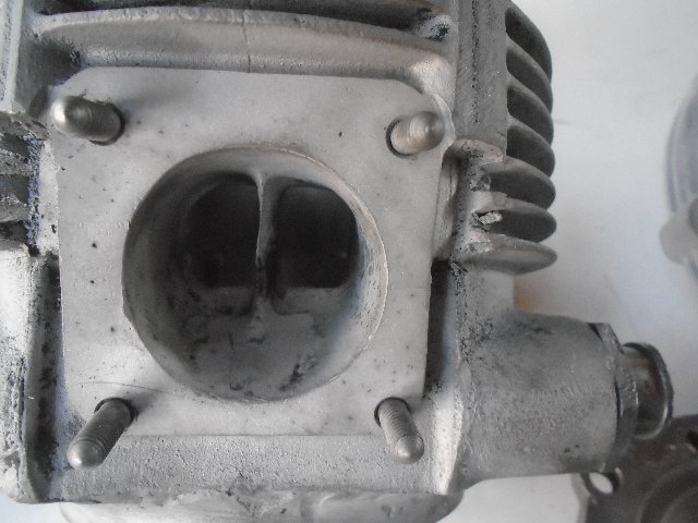 Motor TSS 125 DSC00301