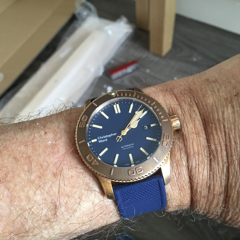 EA7D29E3-29EA-41AA-B2A0-600908EF183F