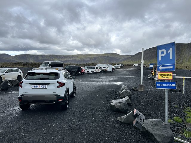 21 DIAS EN NUESTRO SEGUNDO VIAJE A LA TIERRA DEL HIELO Y FUEGO (en construccion) - Blogs de Islandia - 26/06/2025 Península de Reykjanes, pisamos la erupcion de 2023. (13)