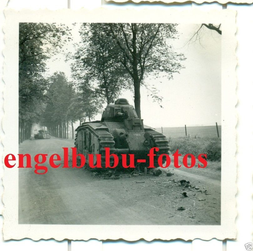 DINANT (BELGIEN, Wallonien) - PANZER - Französis