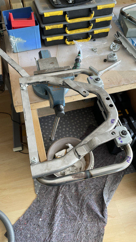 665CA006-E6D3-4E21-BAD3-6AE80A269589