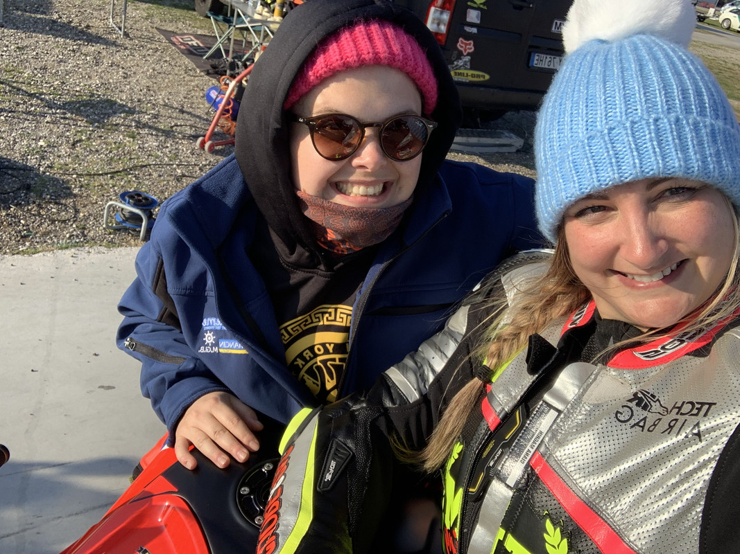 E7ACE303-A42C-4E3C-B7B2-D99CF678D3B9