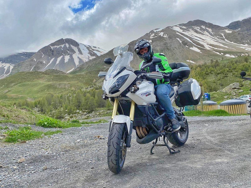 CA476B4C-A151-4561-8D00-1A2E3606771A