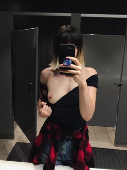 [Image: nfigg858xjo4.jpg]