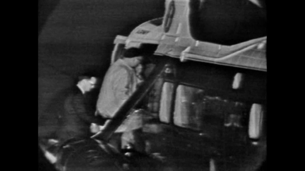 [Image: gzz29qc9m8cr.jpg]