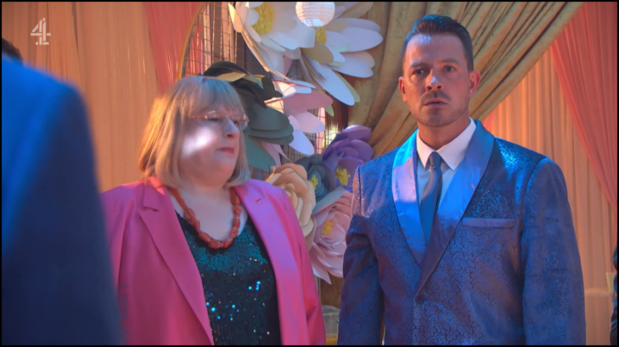 [Image: mfxyrgd7a653.png]