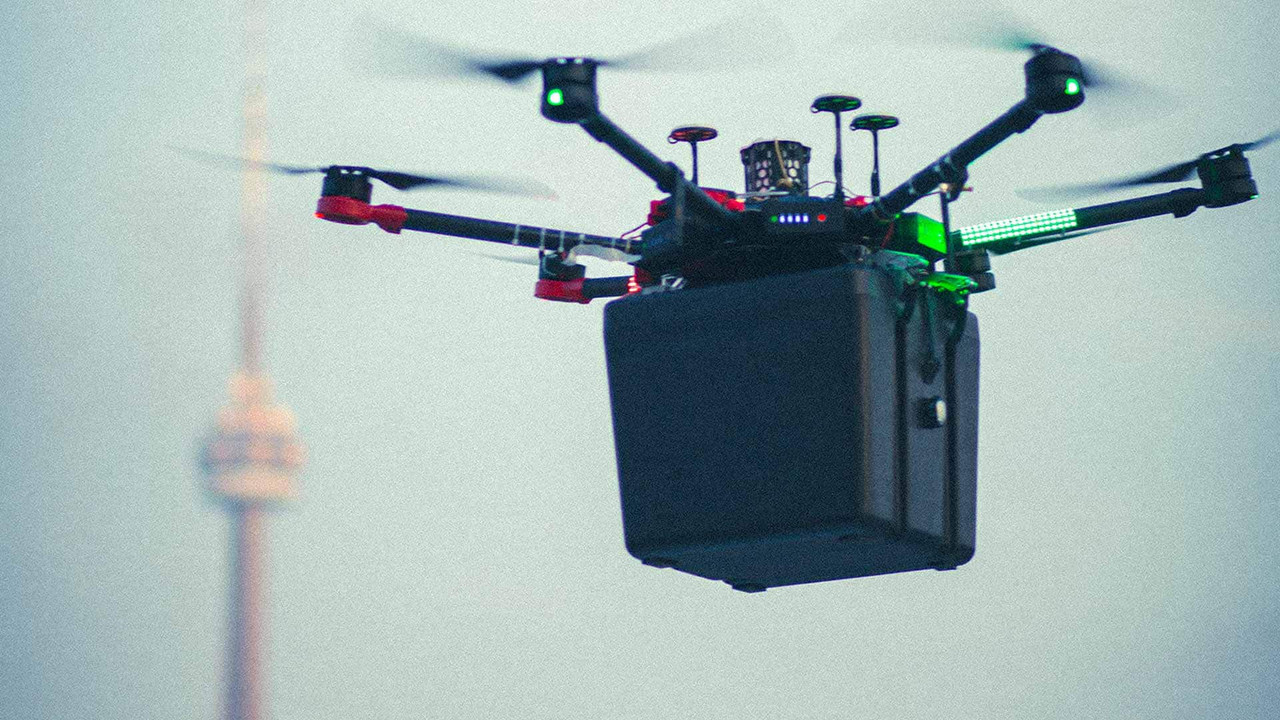 Dron transporta unos pulmones a persona que necesitaba trasplante en Canadá