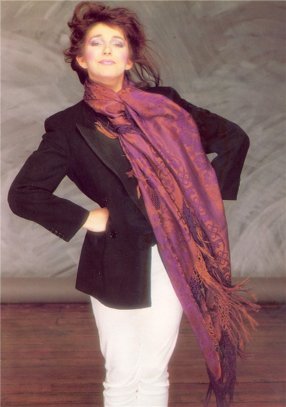 kate_bush_mb70