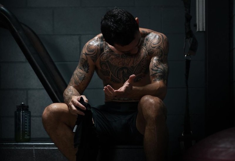 Холоуей към феновете: Питайте за Гейджи ? Ще отговарям в клетката!