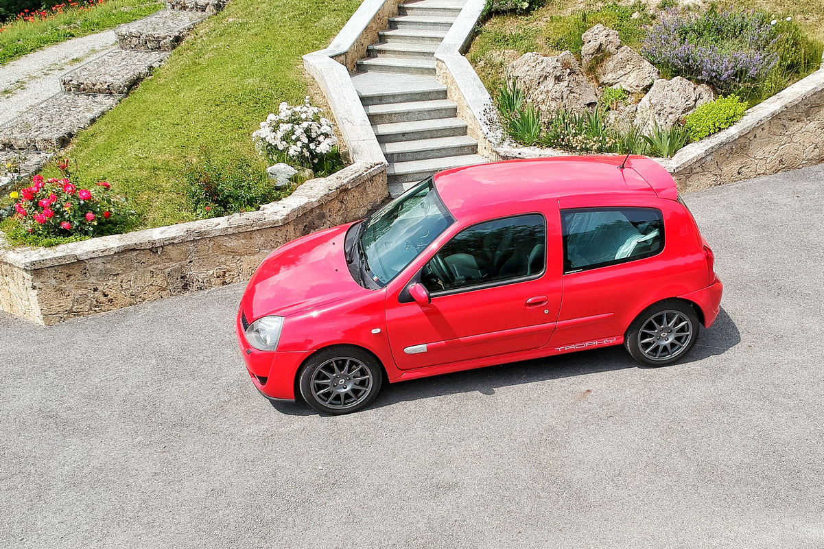 9E8ED8DE-3750-48A7-A97F-BEF57A9A8E4C