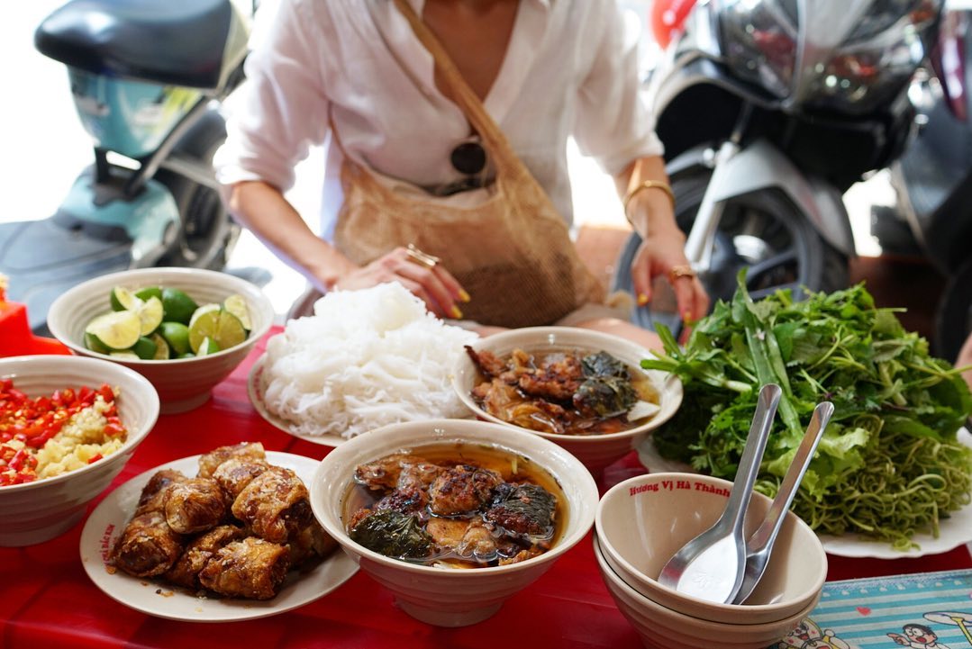 an mot lan nho ca doi top 12 quan bun cha ha noi sieu ngon don guc team cuong an - anh 30