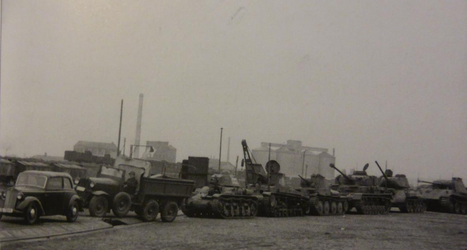 Bulgarian-army-in-Sofia-1945-Renault-R35-Skoda-LT35-Praga-LT38-Pz-IV-T-34-85-and-a-Pz-V-Panther.png