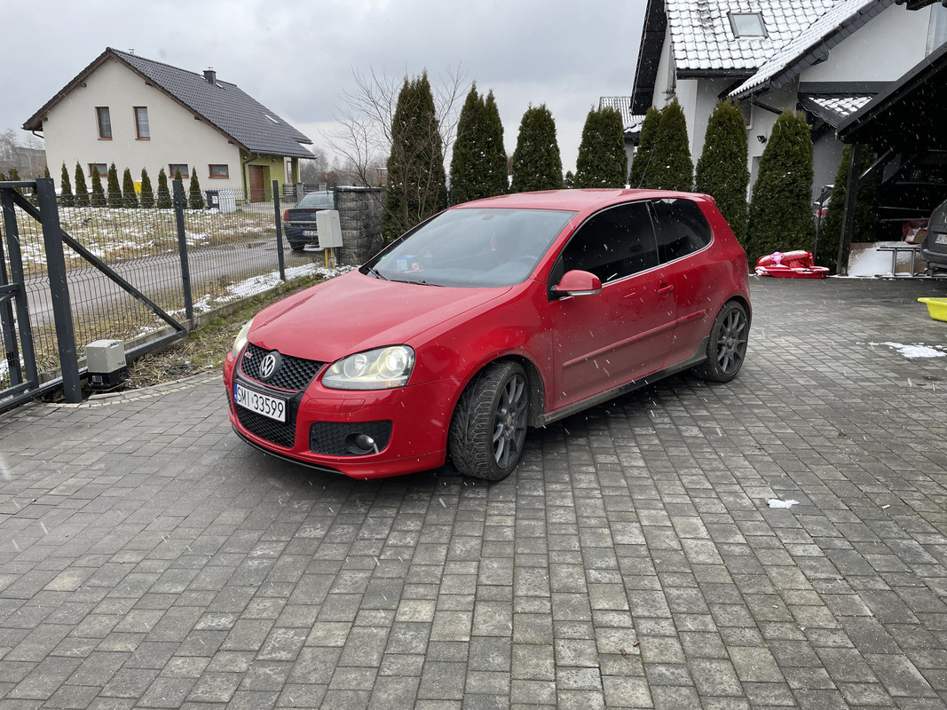 FD18E79D-AB54-437F-9C78-5F5A4115C6DD