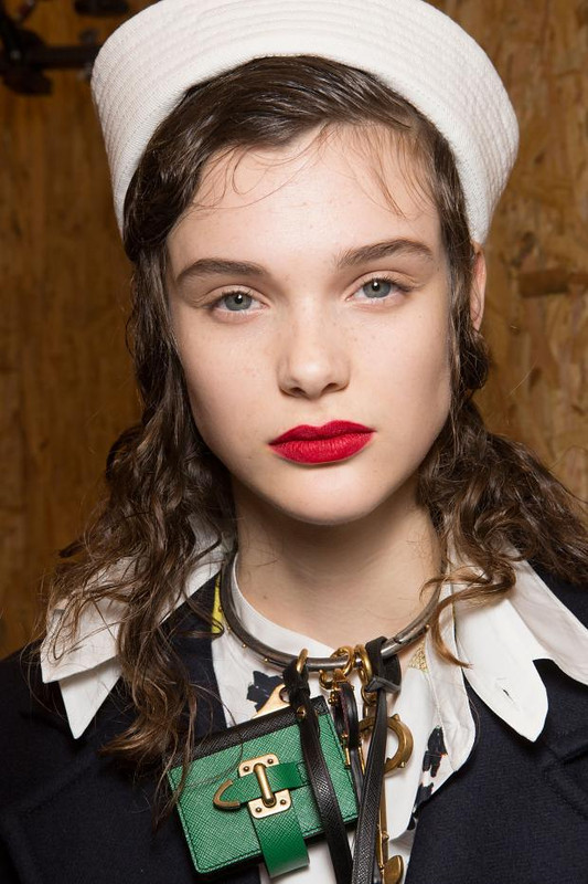 022516prada-beauty-autumn-fall-winter-2016-mfw79