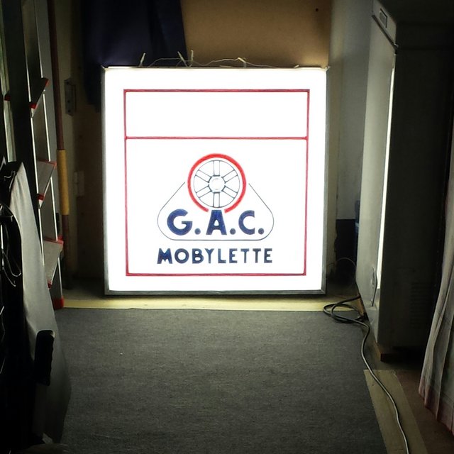 cartel luminoso taller Mobylette G.A.C. 20200906-130506-1