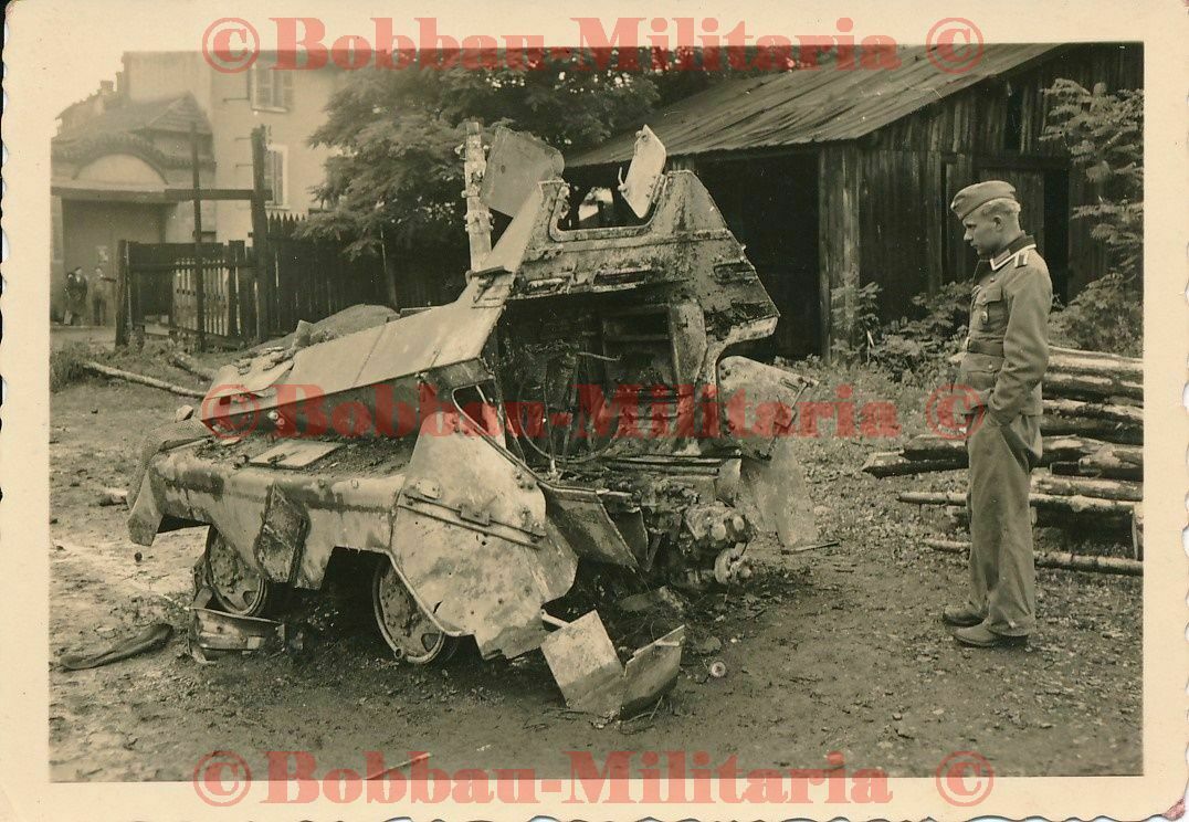 Frankreich Aufklärungs-Abt.(mot.) 3 Panzerspähwagen SdKfz 232 8-