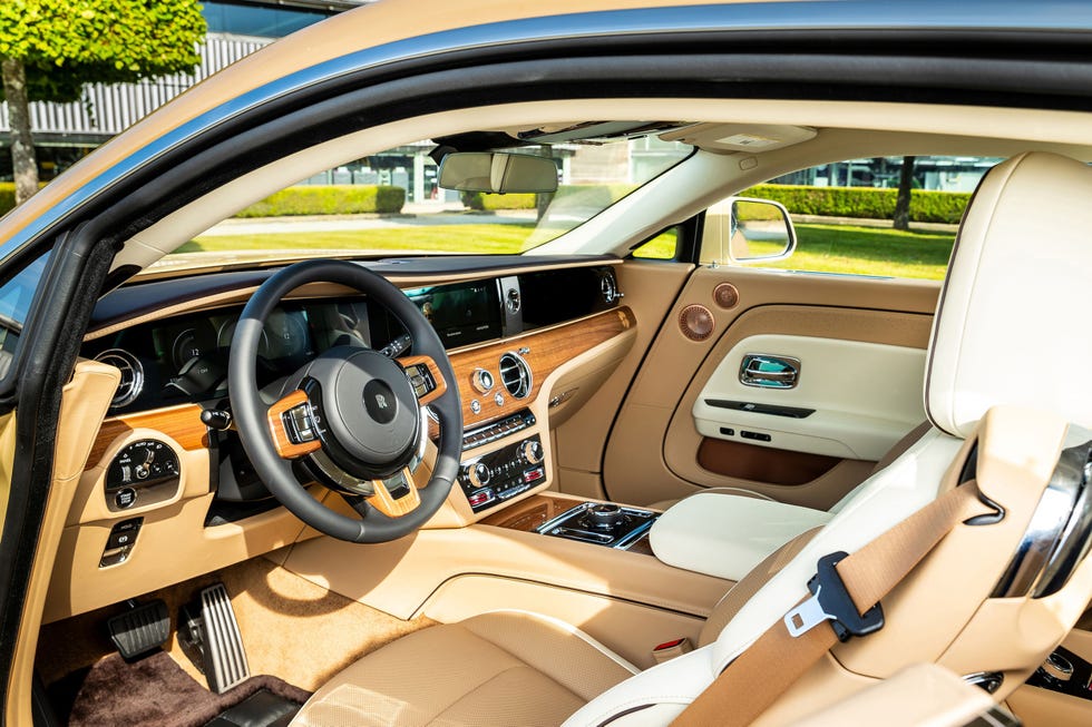 rolls-royce-spectre-bailey-4-68e0031b4eeb9.jpg