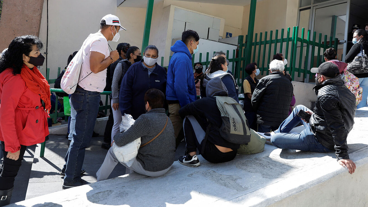 PAN exige acelerar vacunación contra Covid-19 a un millón de dosis diarias