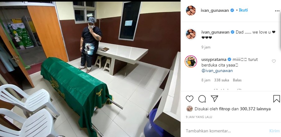 Ivan Gunawan bersama mendiang ayahanda