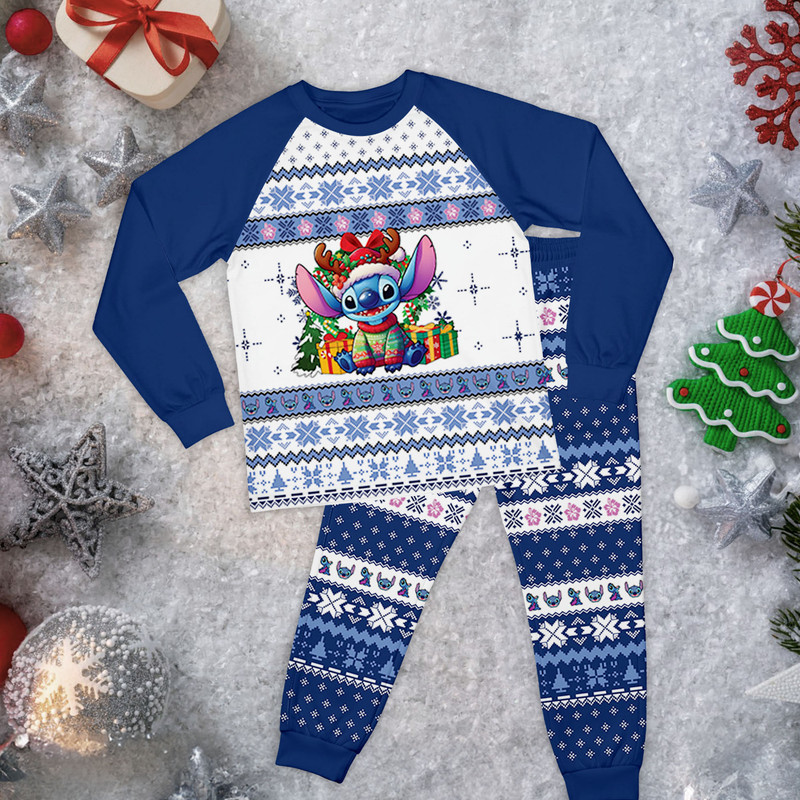 A251120000 AA MC Raglan Pajamas Stitch Christmas 1