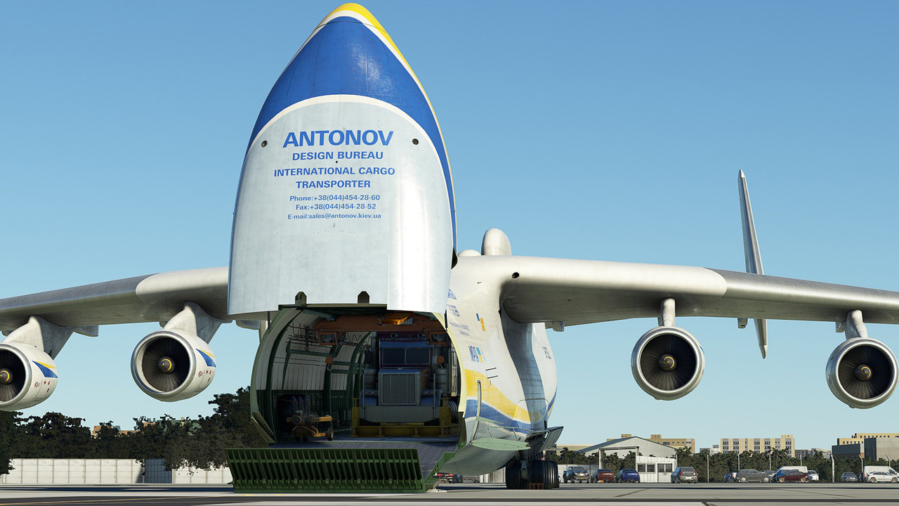 AN-225-at-Odesa-airport-UKOO-13.jpg