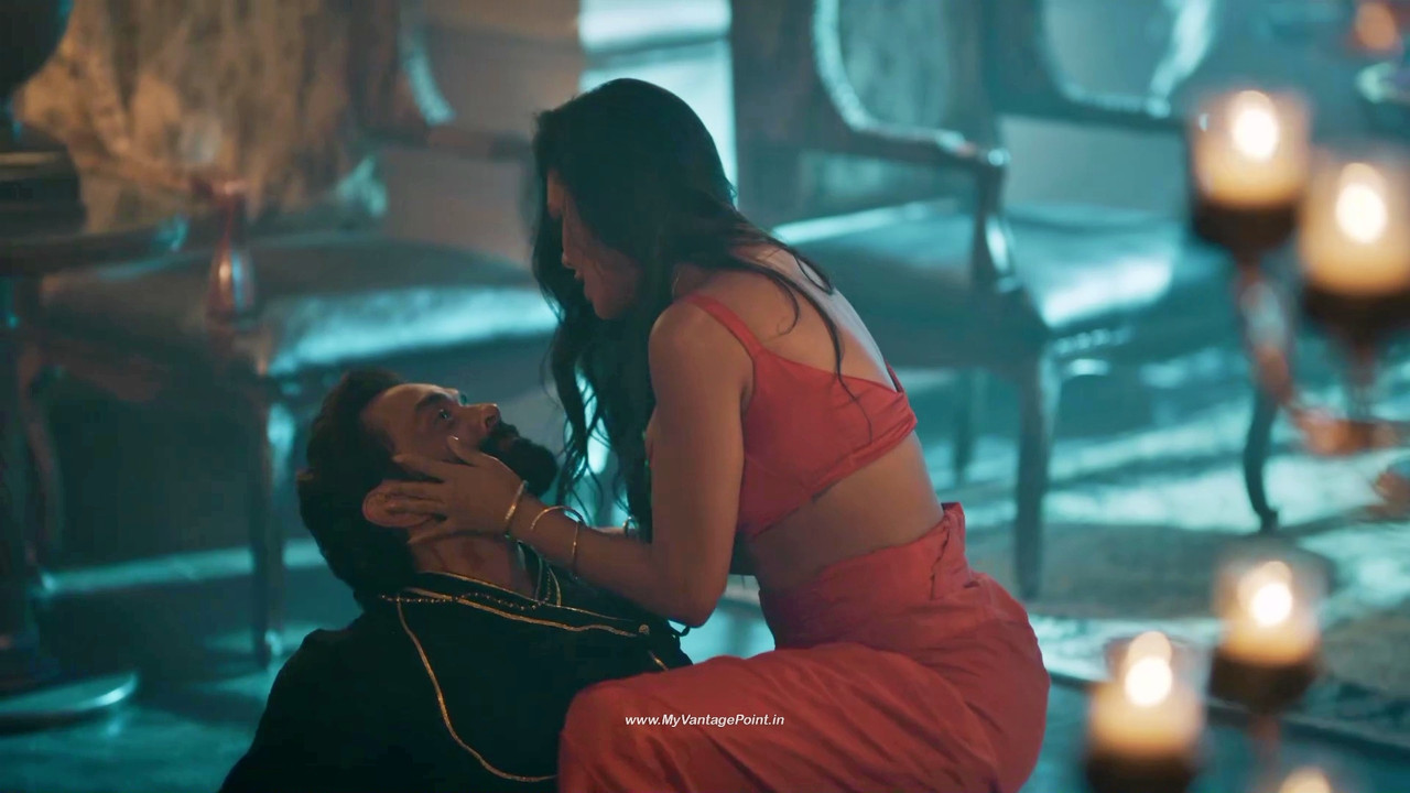 151Esha Gupta Hot in Aashram Web Series