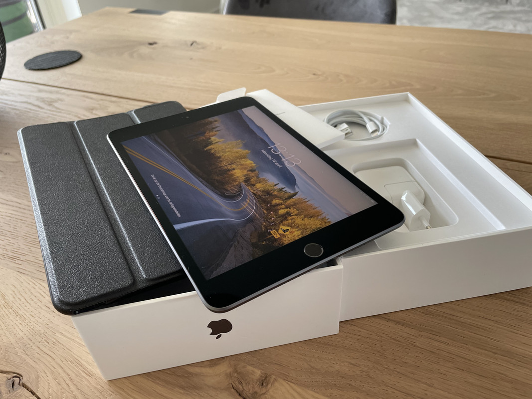 EA7C69F5-0AF1-4420-A1EC-A66B1B117186