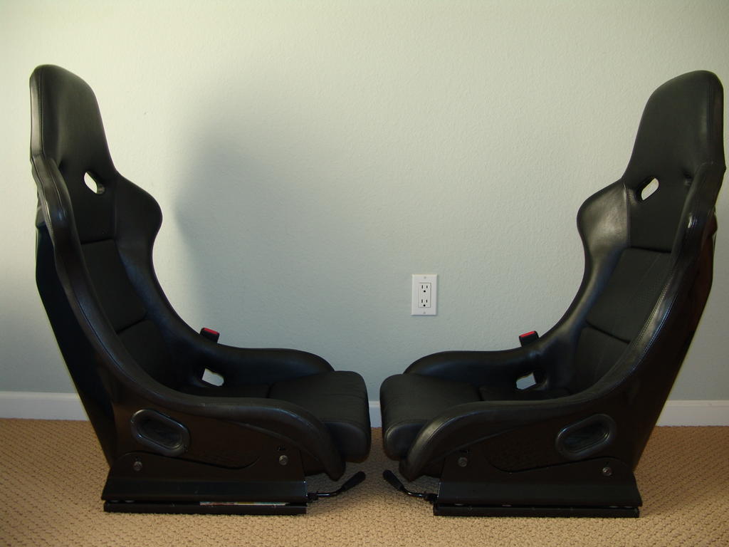 RECARO-POLE-POSITION-BACKS-SIDES-2.jpg