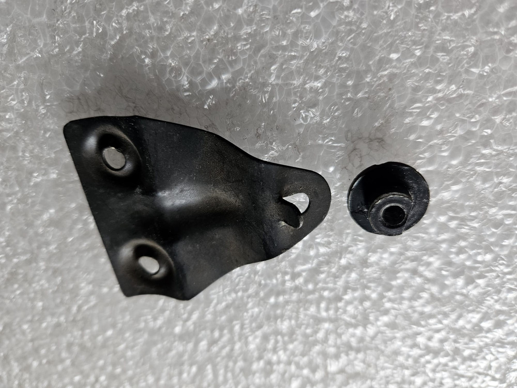 21366F33-7589-4EF3-A26A-04B140A82D35