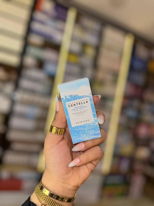 Hyalu-Cica Sun Stick Image 6