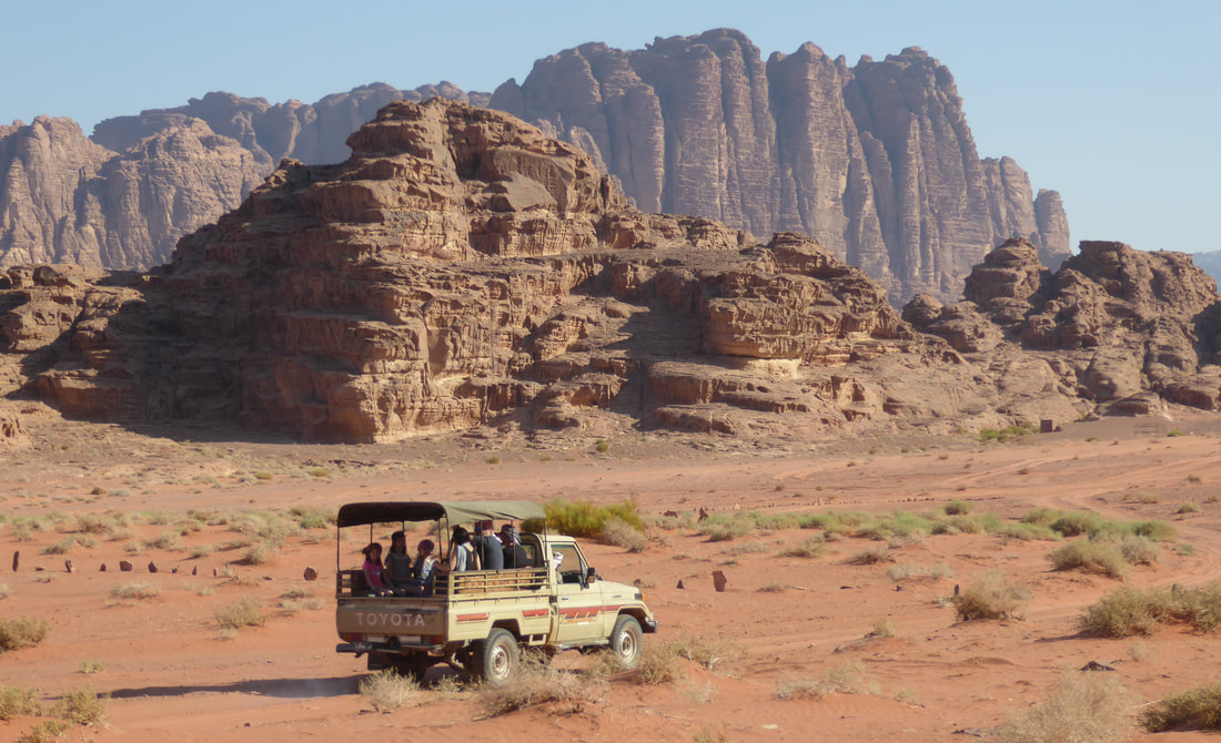 Desert jeep tour