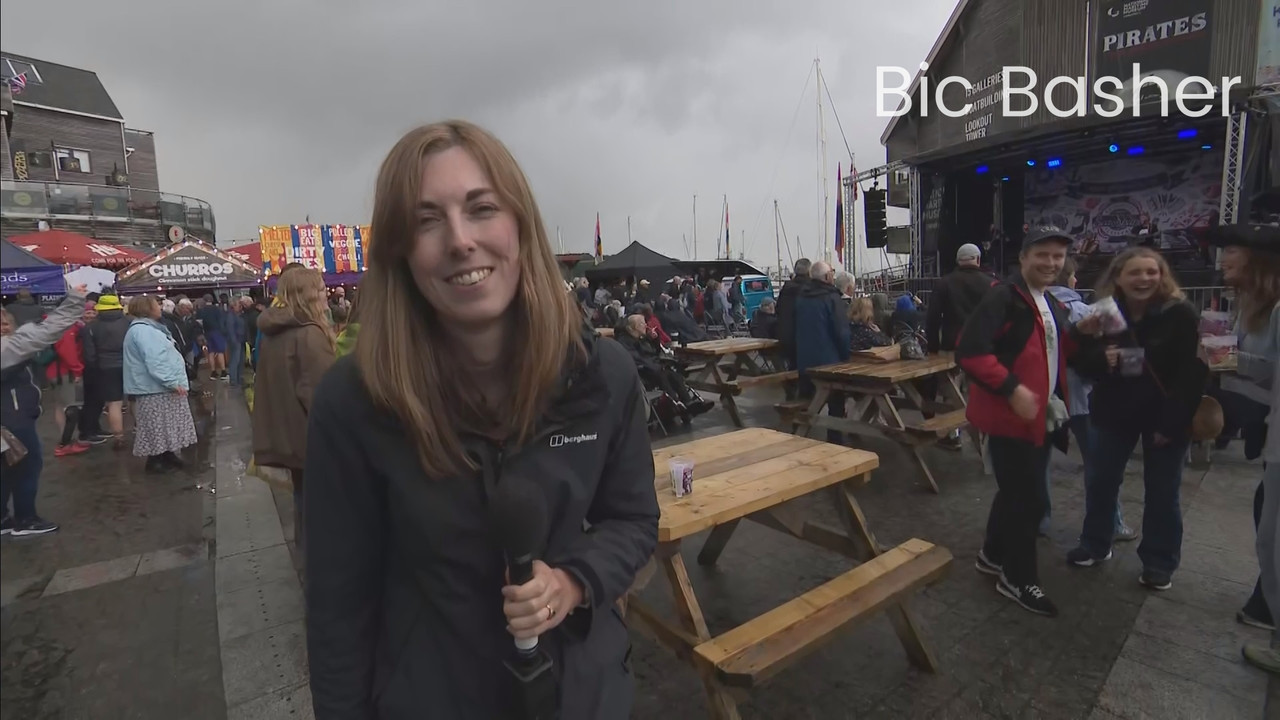 06.14 - 18.00.01 - ITV News West Country. Breaking news and current s....ts_snapshot_08.13.931